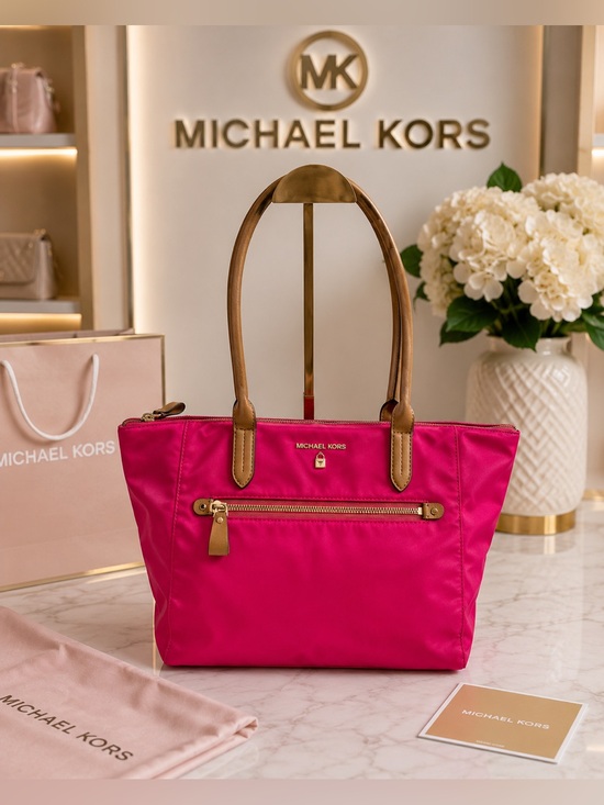 Michael Kors Handbags - Michael Kors Kelsey Medium Nylon Tote Hot Pink Shoulder Bag EUC